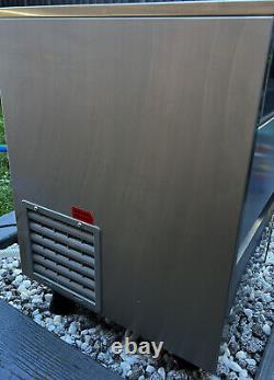 Polar Refrigeration T316-03 G-Series Countertop Ice Machine 20kg Output