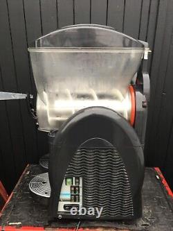 Slush Machine twin bowl Gbg Spin 10/12 litre tanks in Great Working Condition