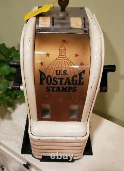 US POSTAGE STAMPS Vending Machine Counter Top WORKS with ORIGINAL KEY VINTAGE